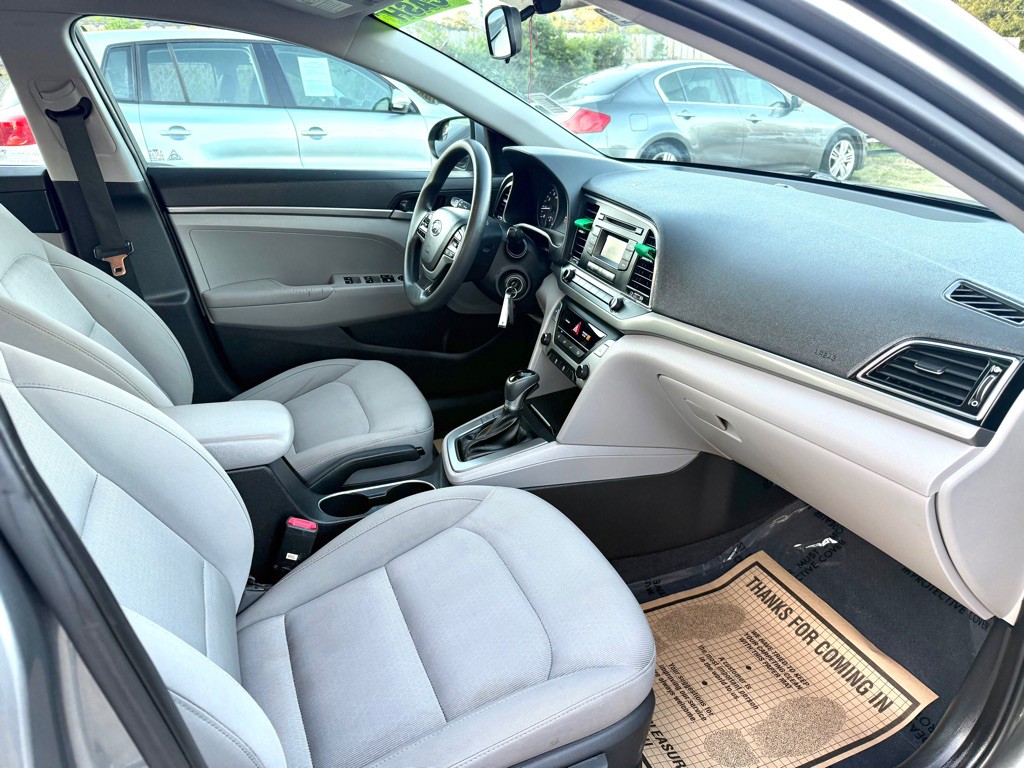 2018 Hyundai Elantra Image 6