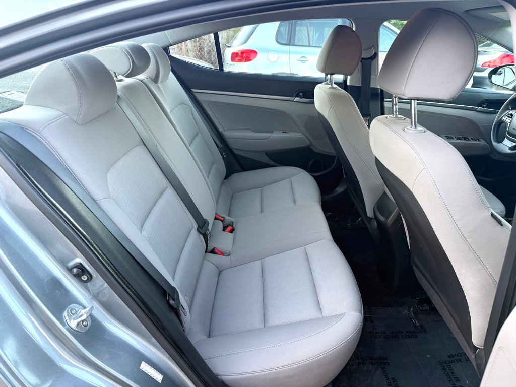 2018 Hyundai Elantra Image 7