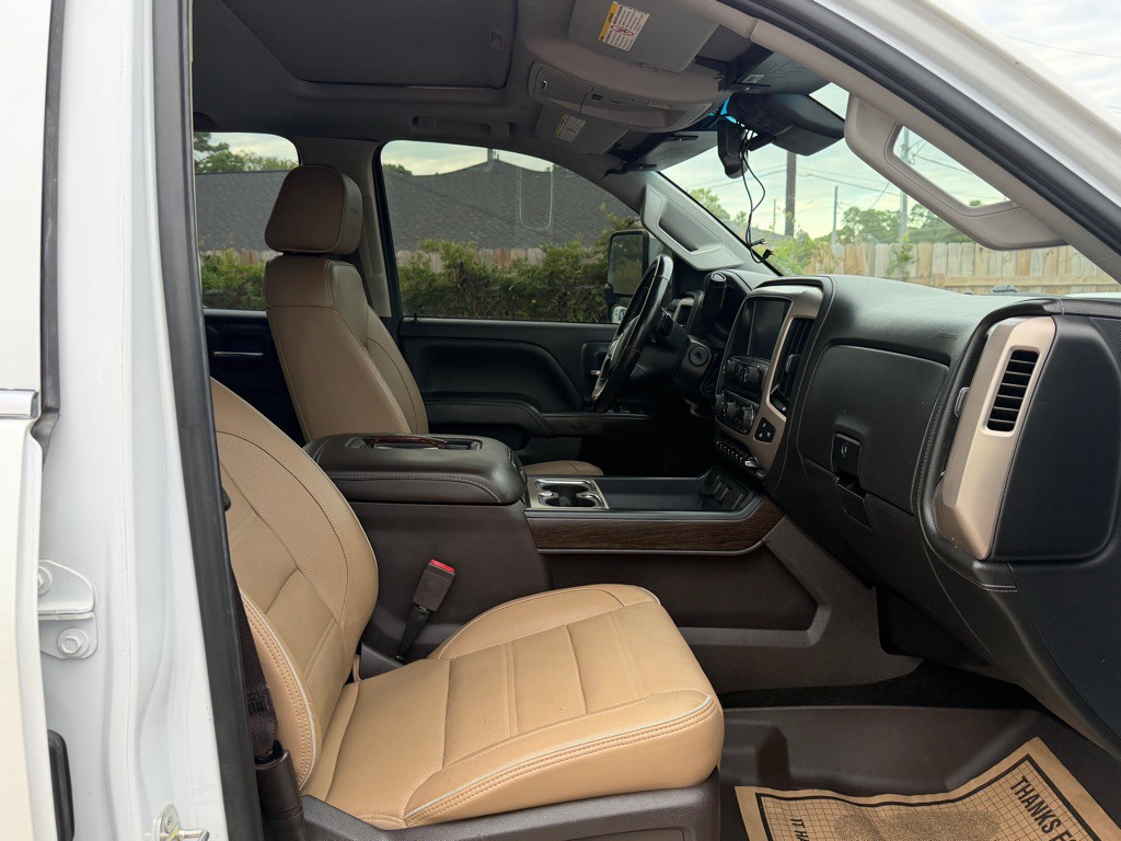 2018 GMC Sierra Image 8