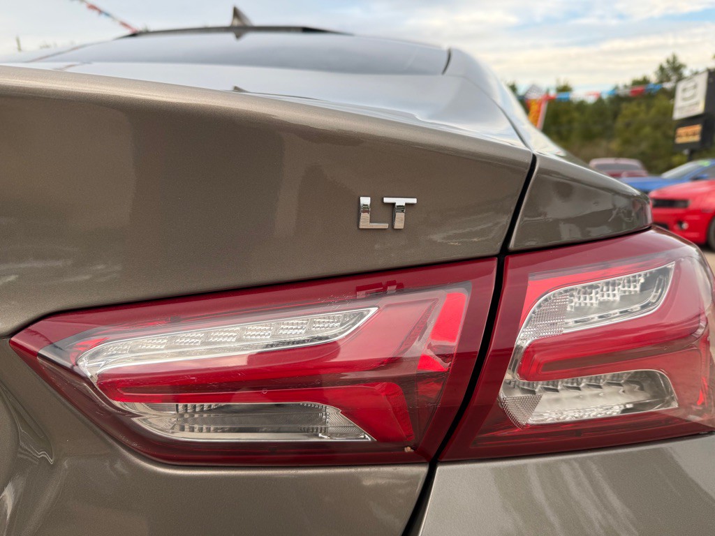 2020 Chevrolet Malibu Image 6