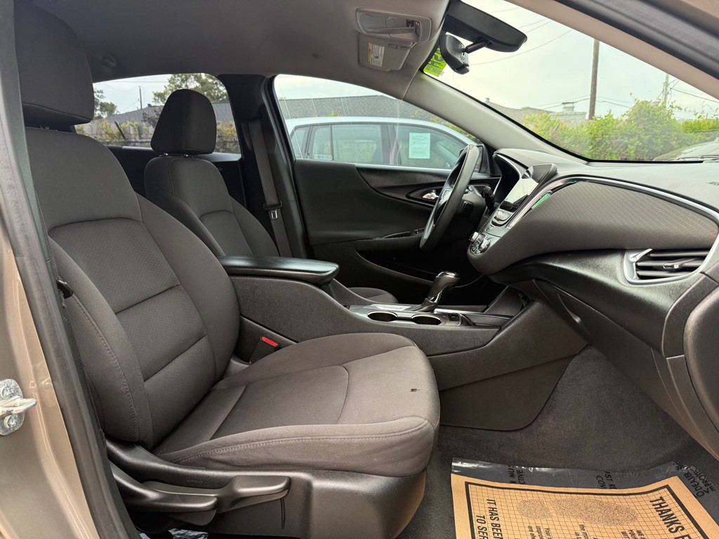 2020 Chevrolet Malibu Image 9