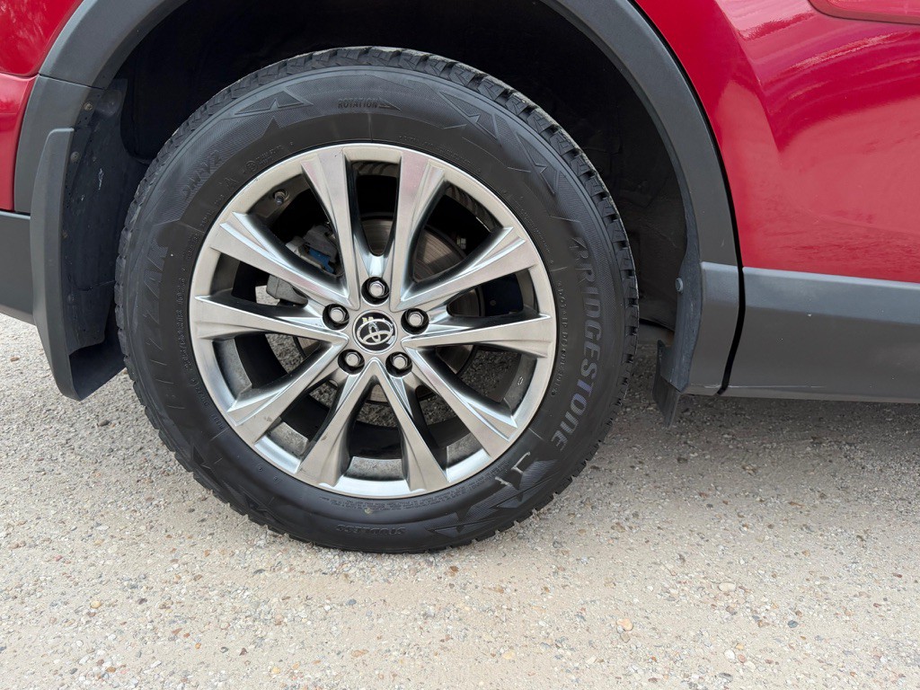 2018 Toyota Rav4 Image 12