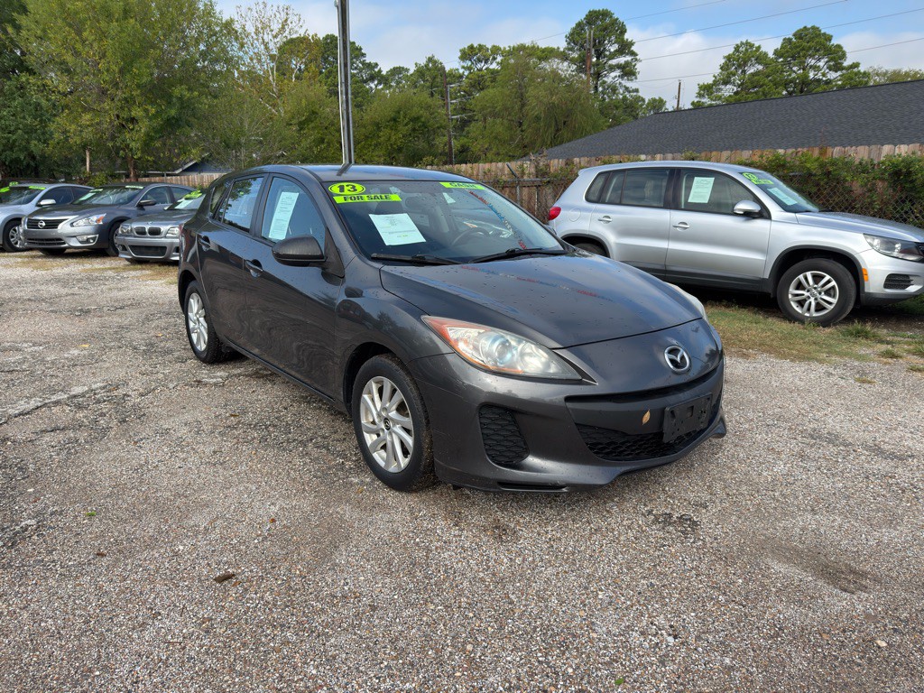 2013 Mazda Mazda3 Image 2