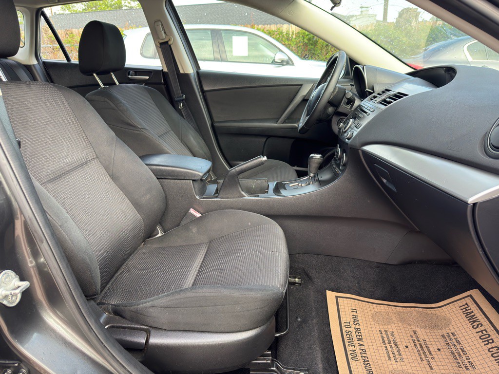 2013 Mazda Mazda3 Image 6