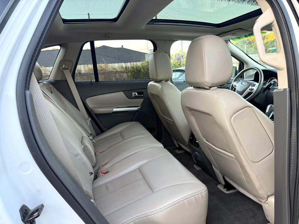 2014 Ford Edge Image 6