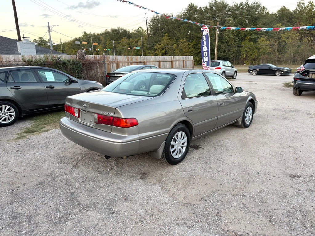 2001 Toyota Camry Image 3