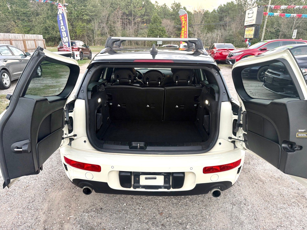 2017 MINI Cooper Image 10