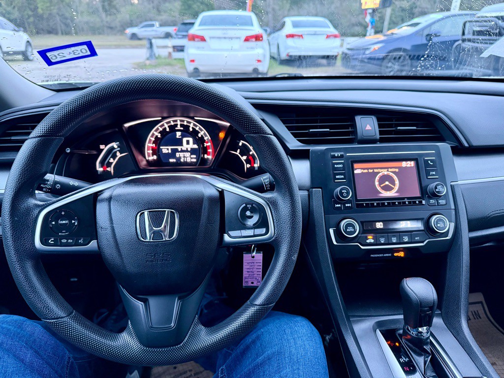 2018 Honda Civic Image 6