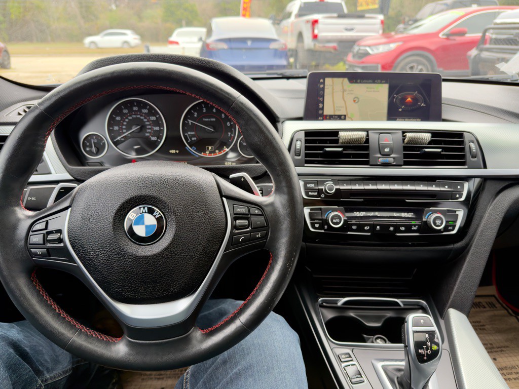 2018 BMW 3 Series Image 5