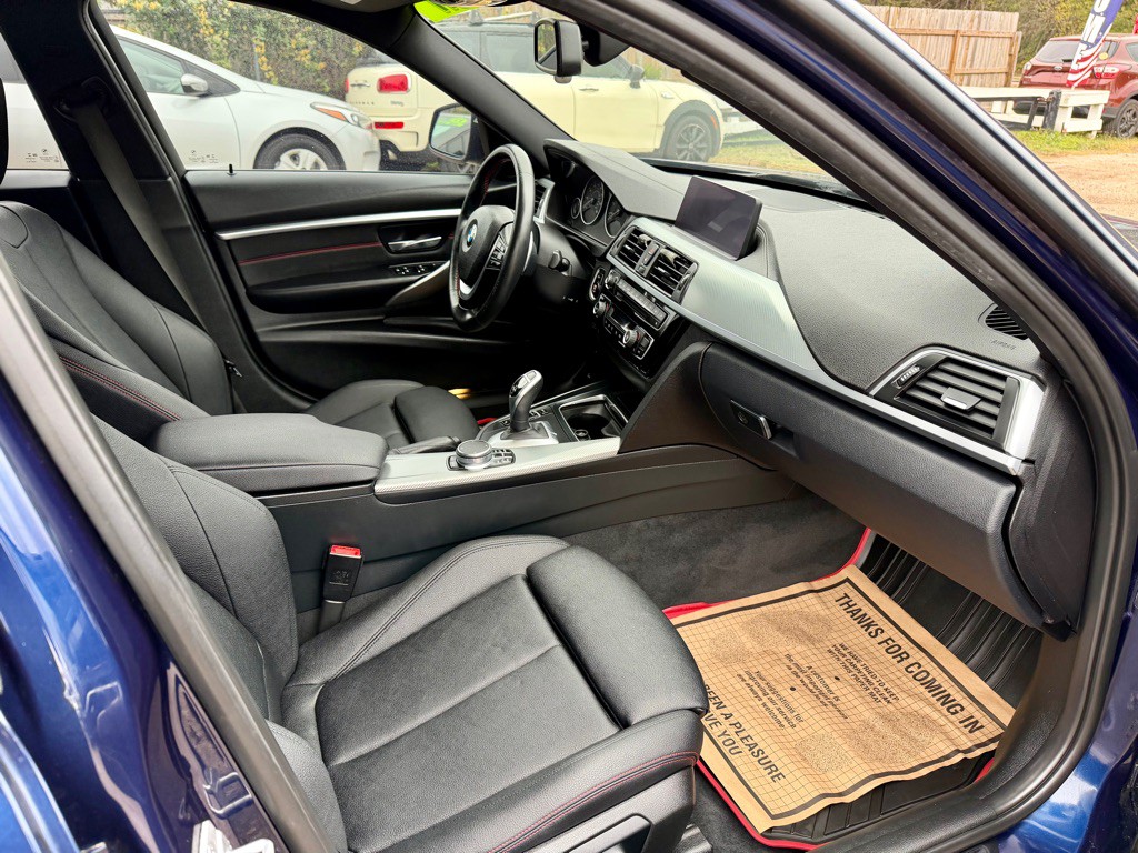 2018 BMW 3 Series Image 6