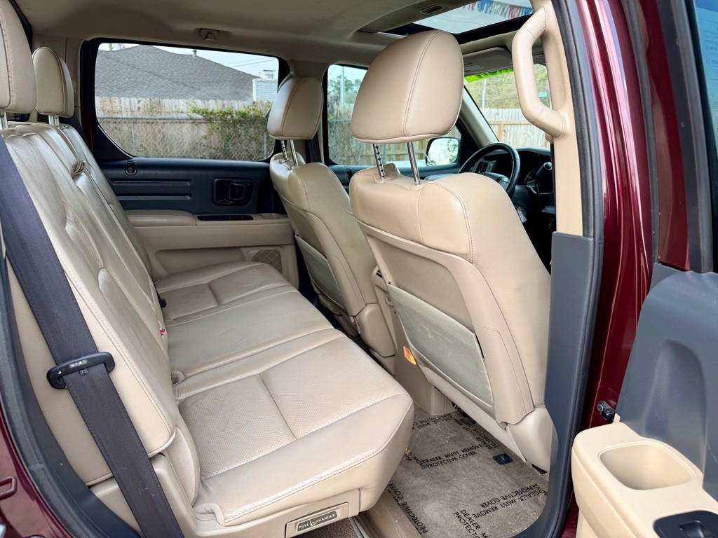 2013 Honda Ridgeline Image 7
