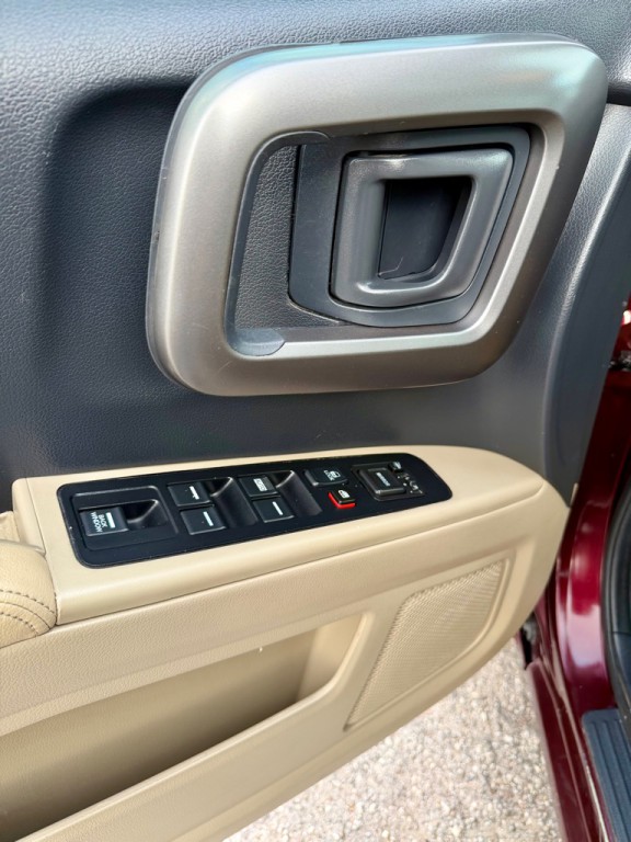 2013 Honda Ridgeline Image 12