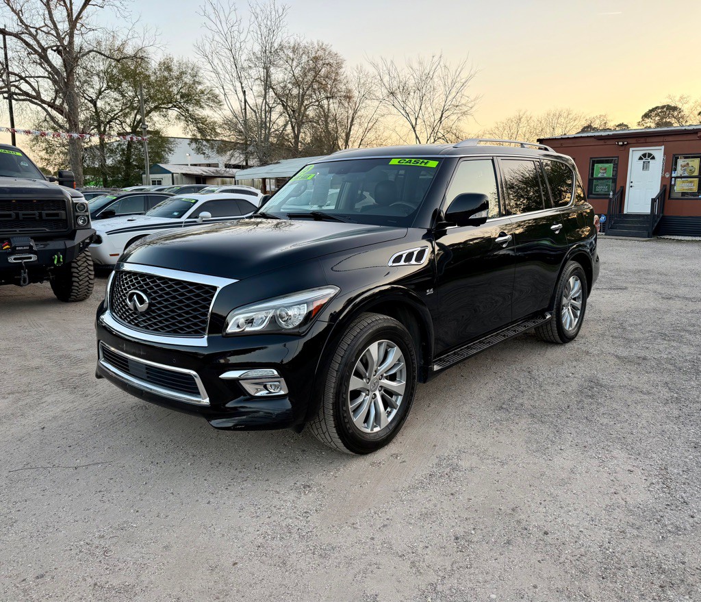 2015 INFINITI QX80 Image 2