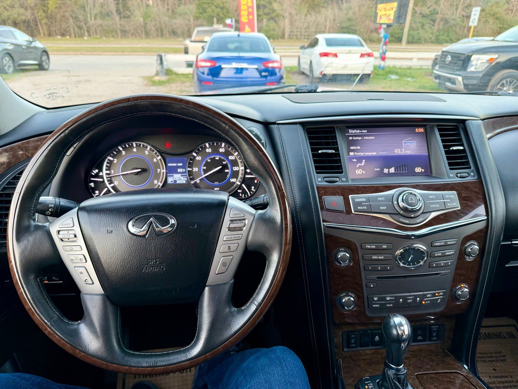 2015 INFINITI QX80 Image 5