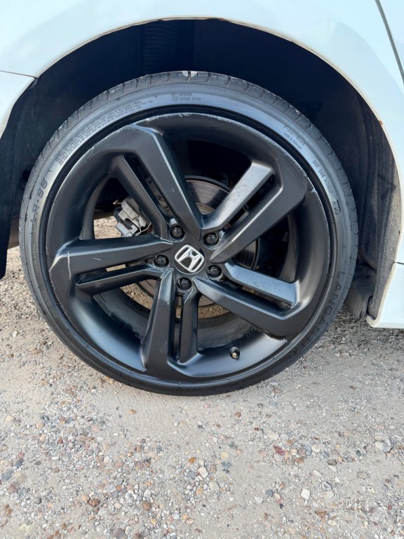 2022 Honda Accord Image 11