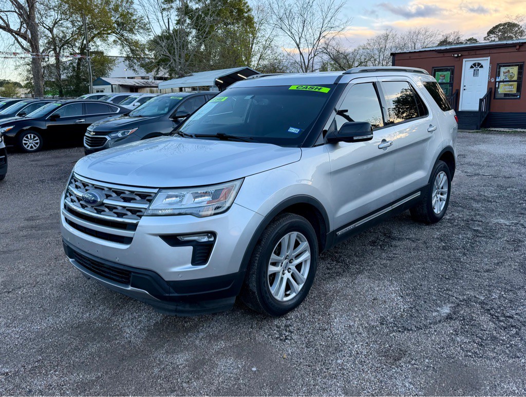 2018 Ford Explorer Image 2