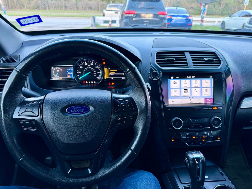 2018 Ford Explorer Image 5