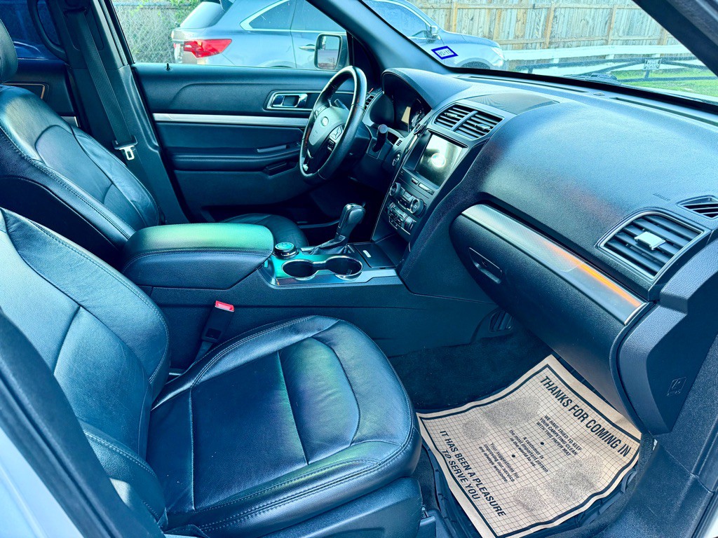2018 Ford Explorer Image 6