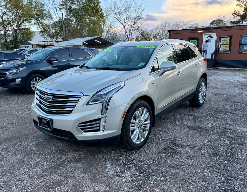 2017 Cadillac XT5 Image 2