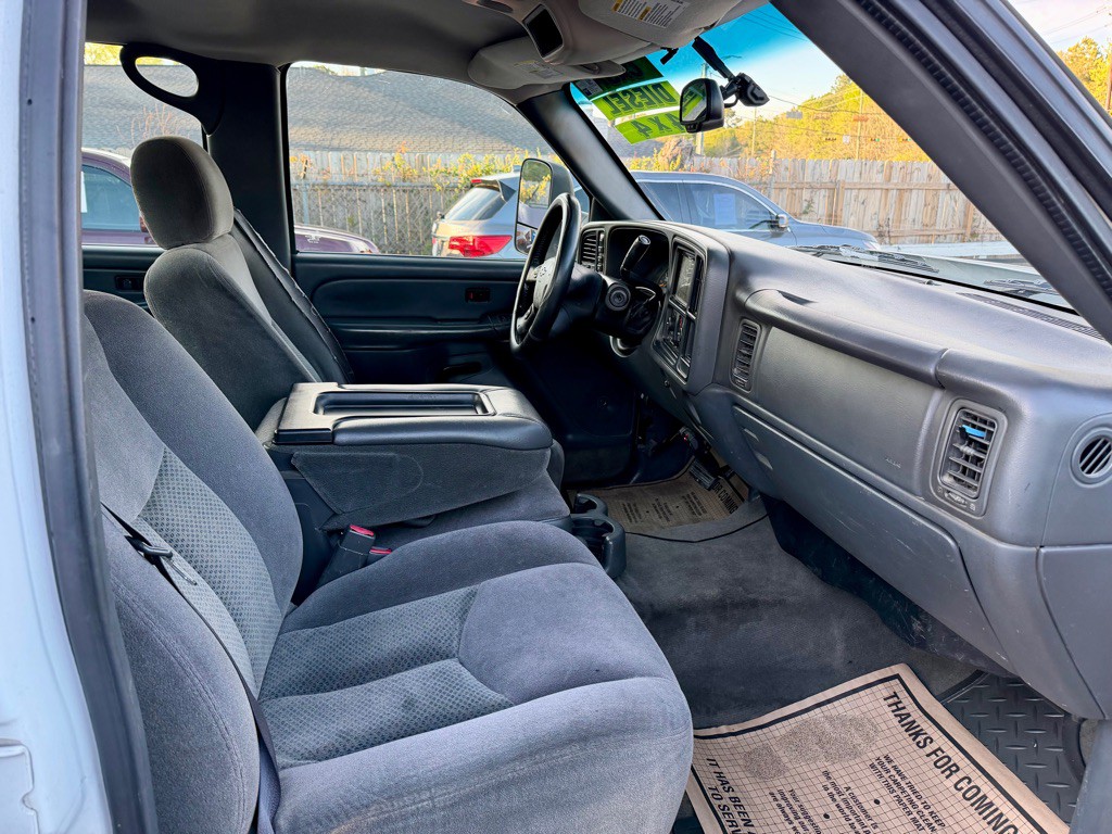 2005 Chevrolet Silverado 1500 Image 6