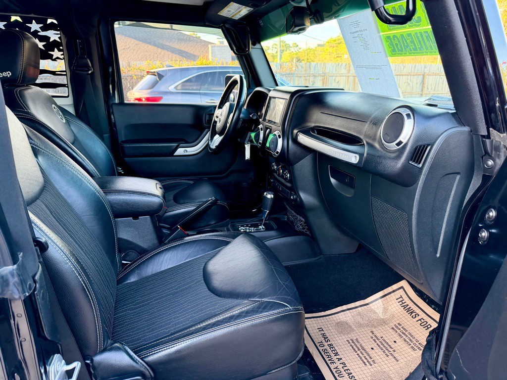 2015 Jeep Wrangler Image 6