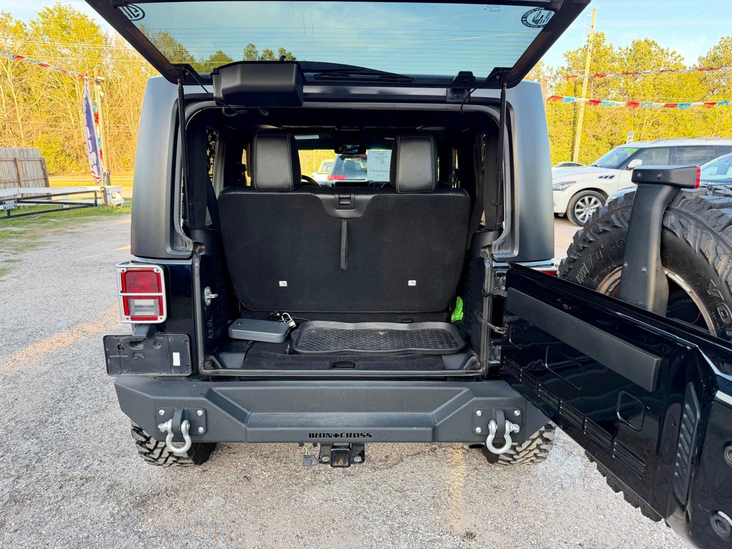 2015 Jeep Wrangler Image 12