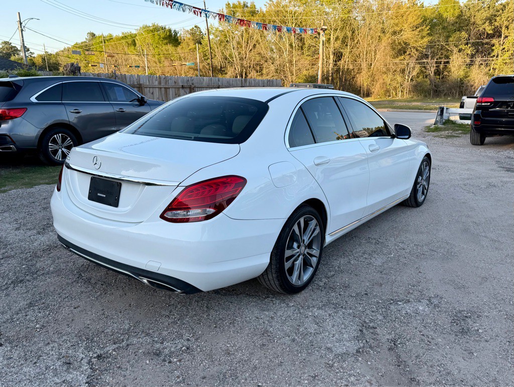 2017 Mercedes-Benz C-Class Image 4