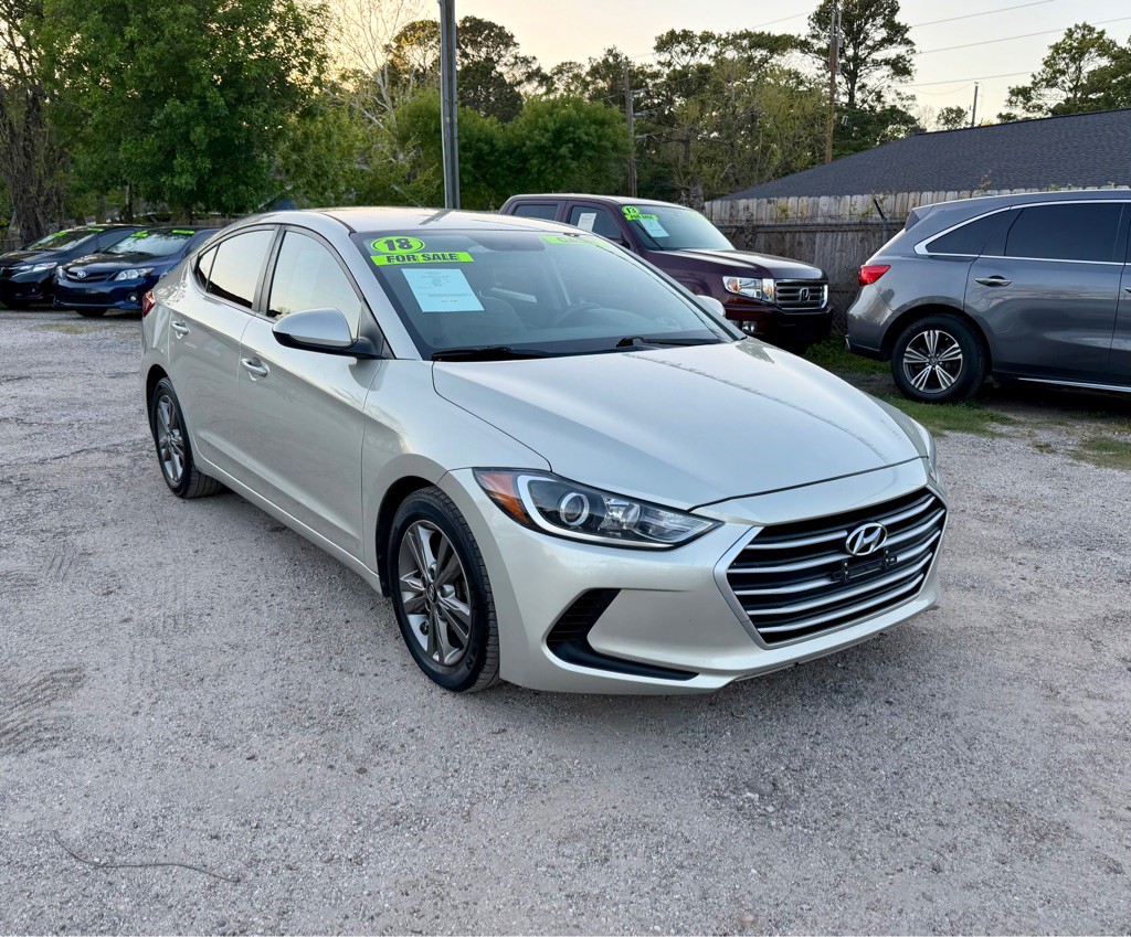 2018 Hyundai Elantra Image 1