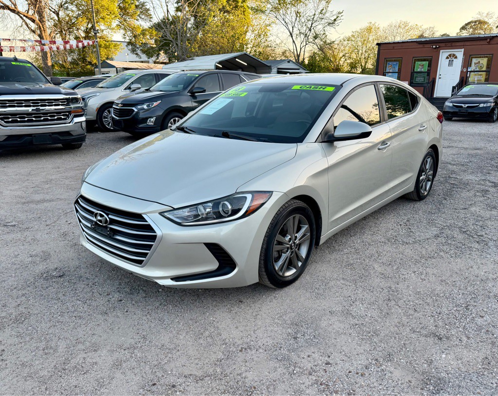 2018 Hyundai Elantra Image 2