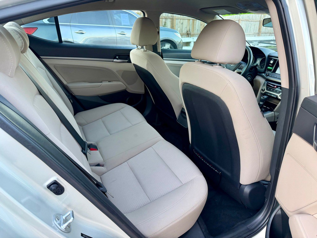 2018 Hyundai Elantra Image 6