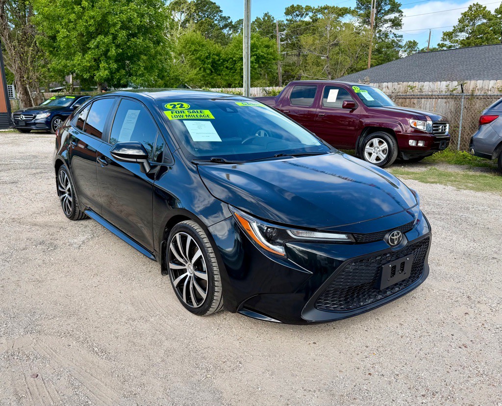 2022 Toyota Corolla Image 1