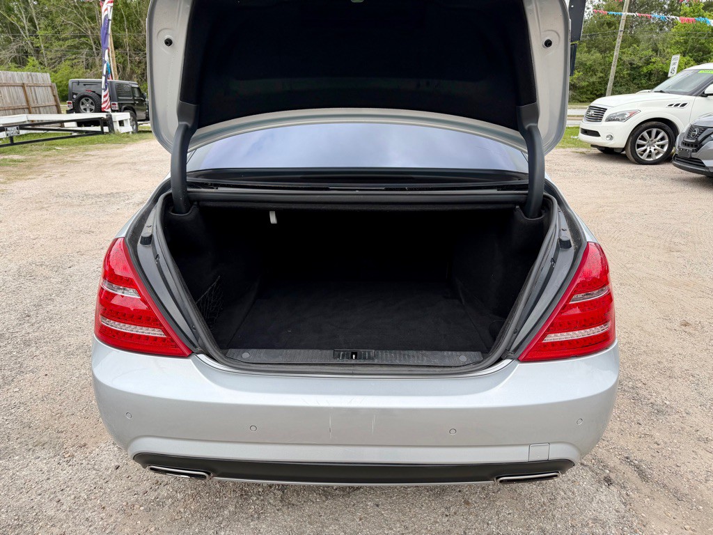 2010 Mercedes-Benz S-Class Image 12