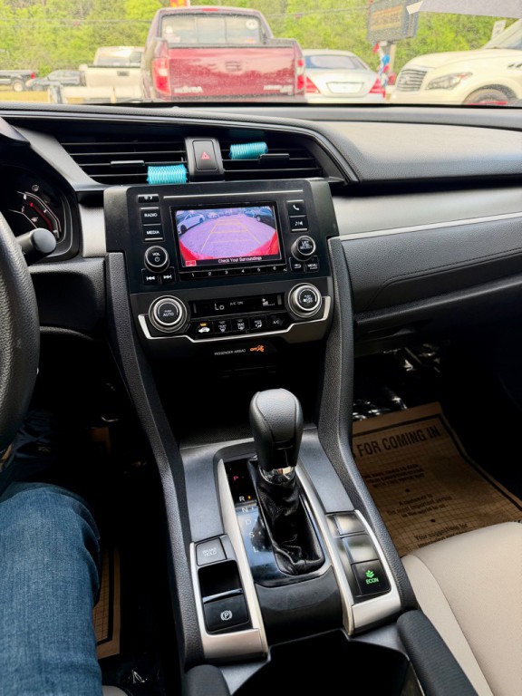 2017 Honda Civic Image 9