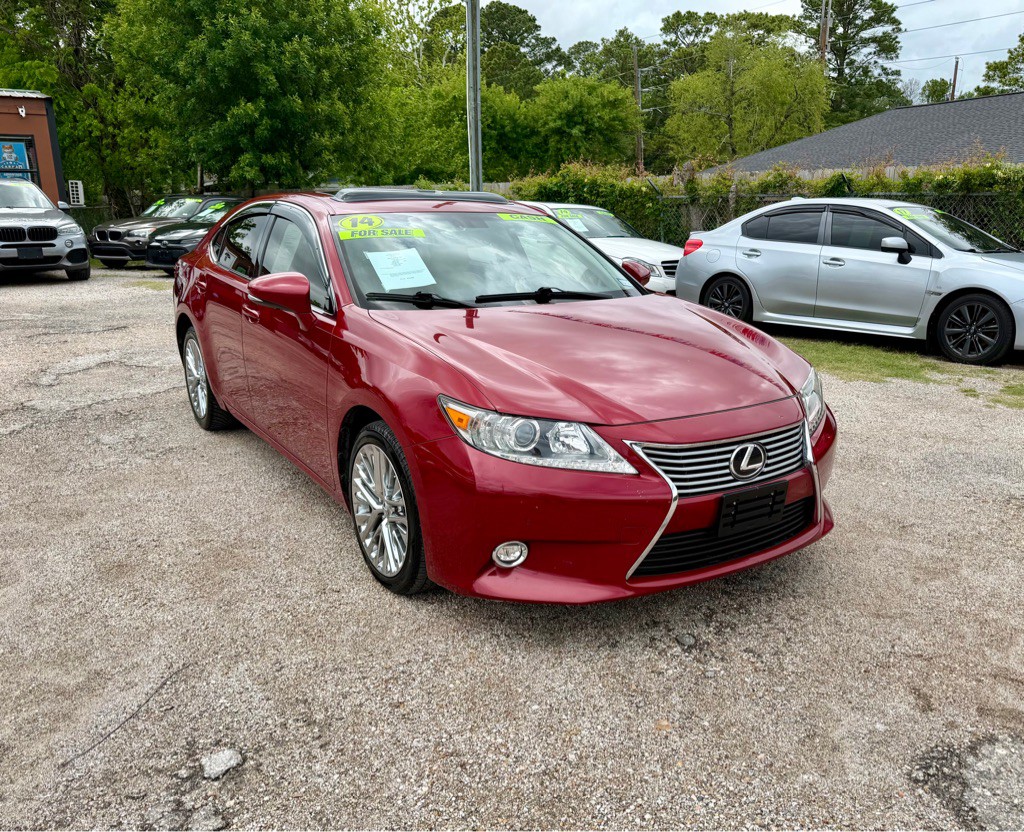 2014 Lexus ES Image 1