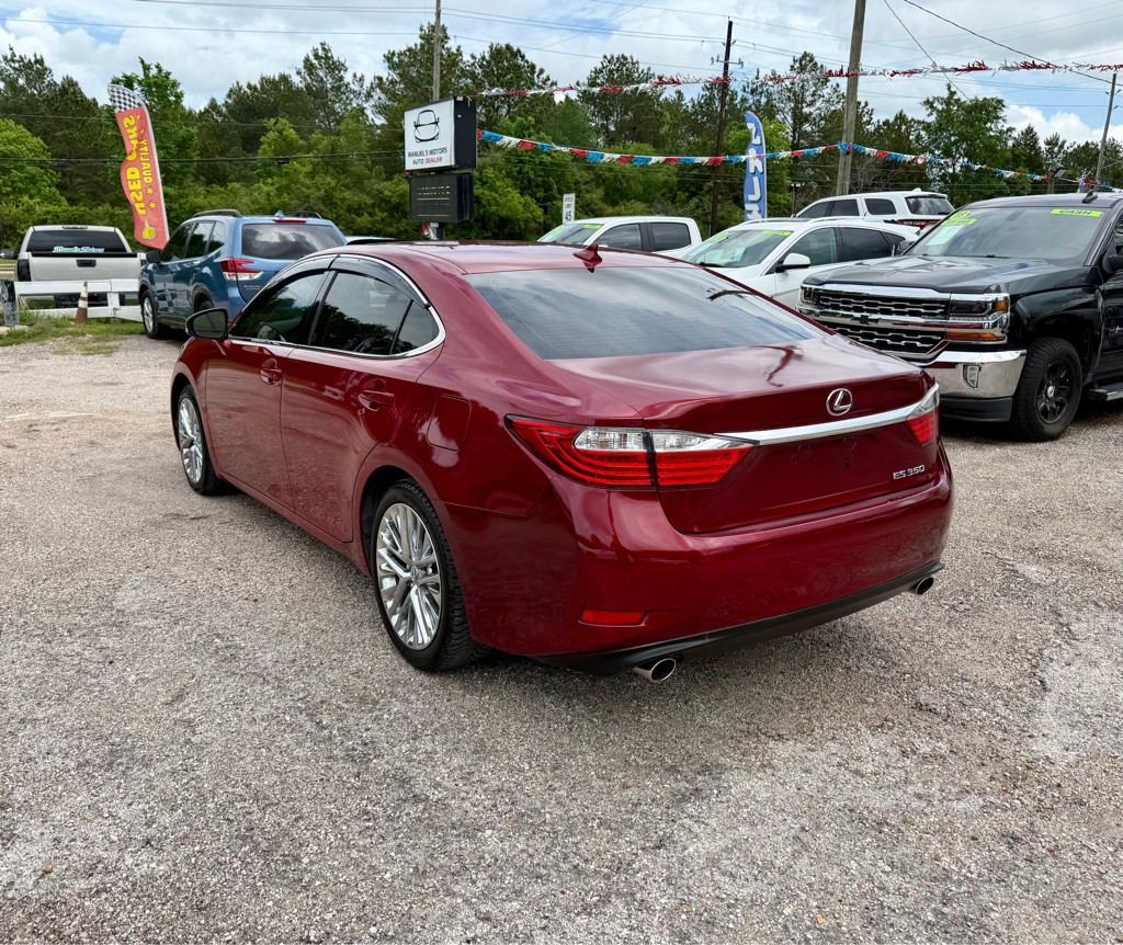 2014 Lexus ES Image 3