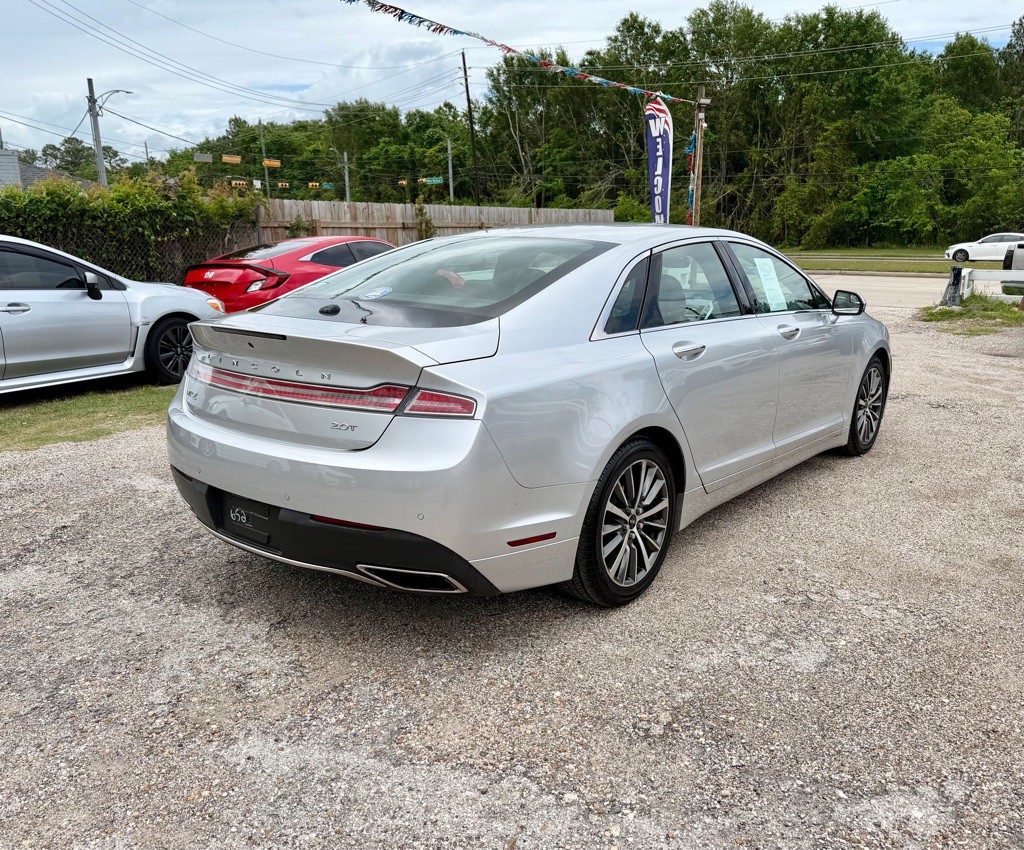2017 Lincoln MKZ Image 4