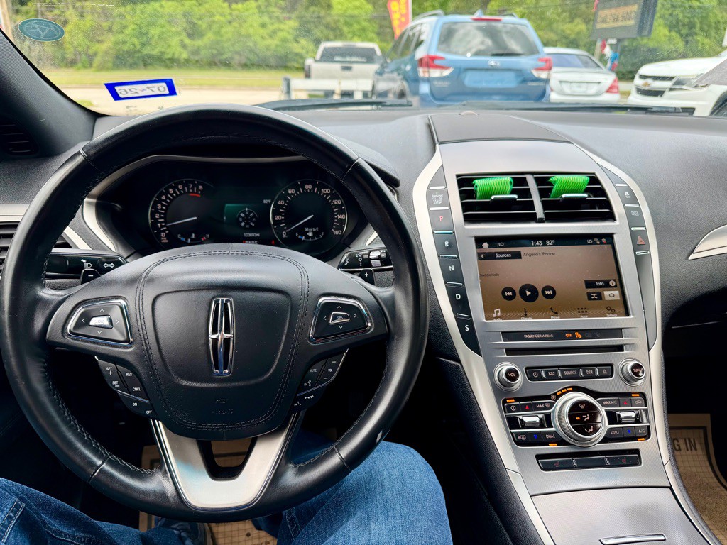 2017 Lincoln MKZ Image 5