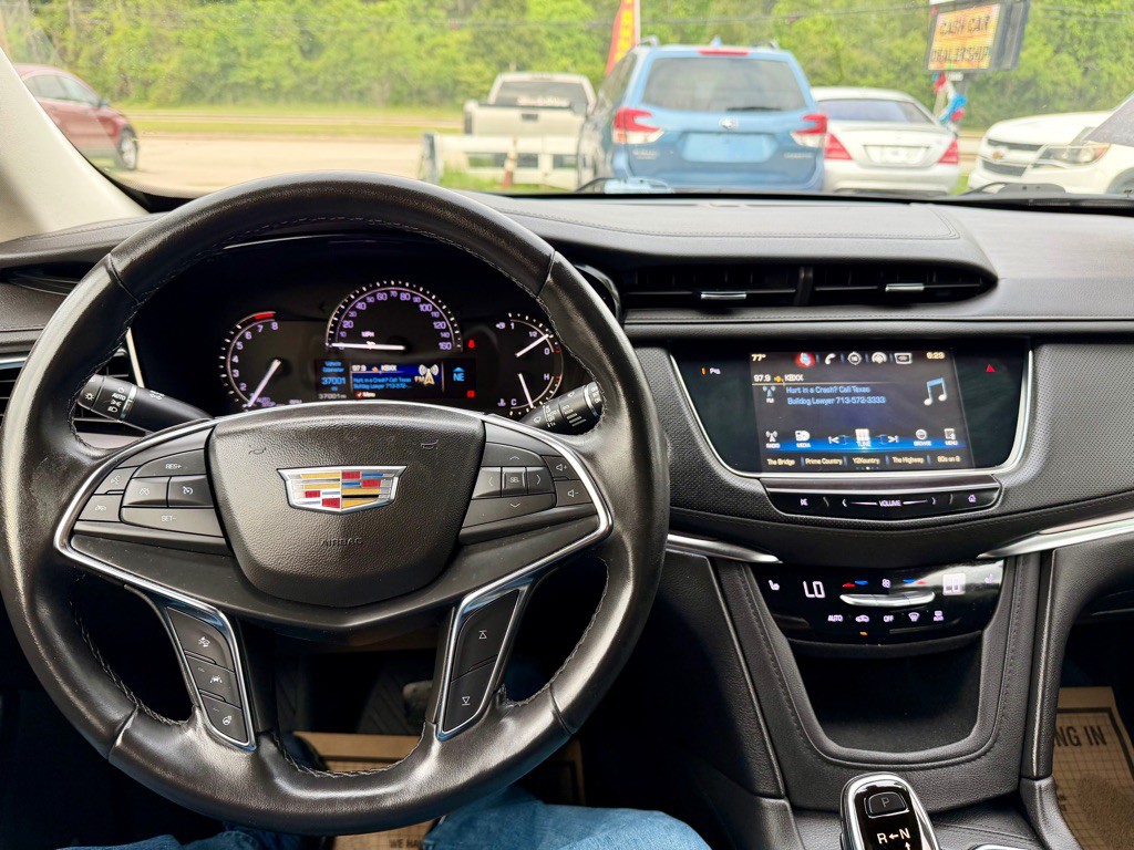 2019 Cadillac XT5 Image 8