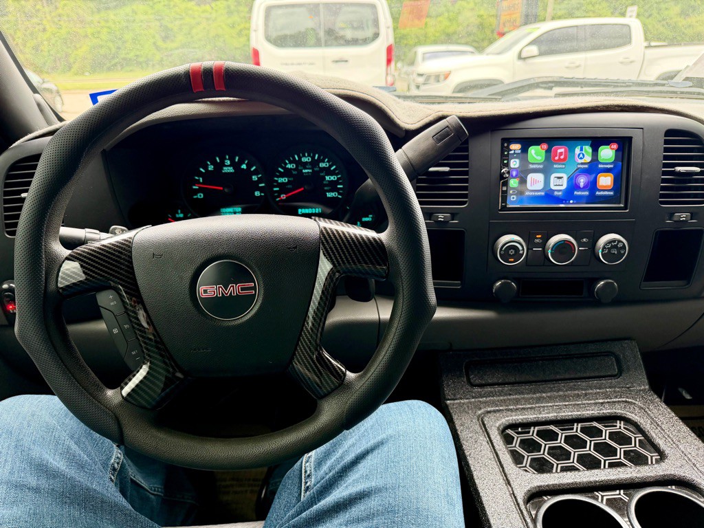 2008 GMC Sierra Image 8