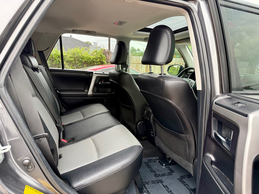 2015 Toyota 4Runner Image 7
