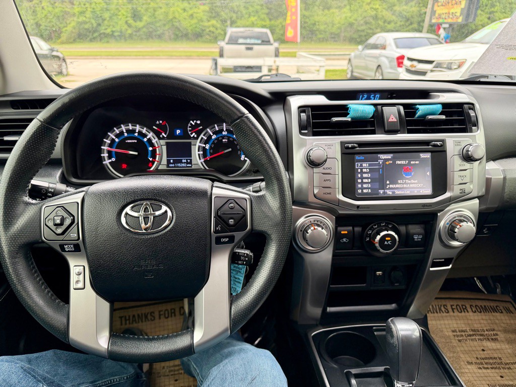 2015 Toyota 4Runner Image 8