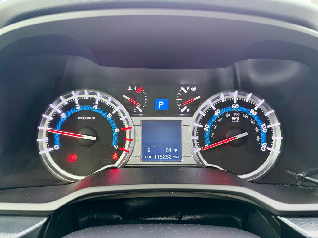 2015 Toyota 4Runner Image 9