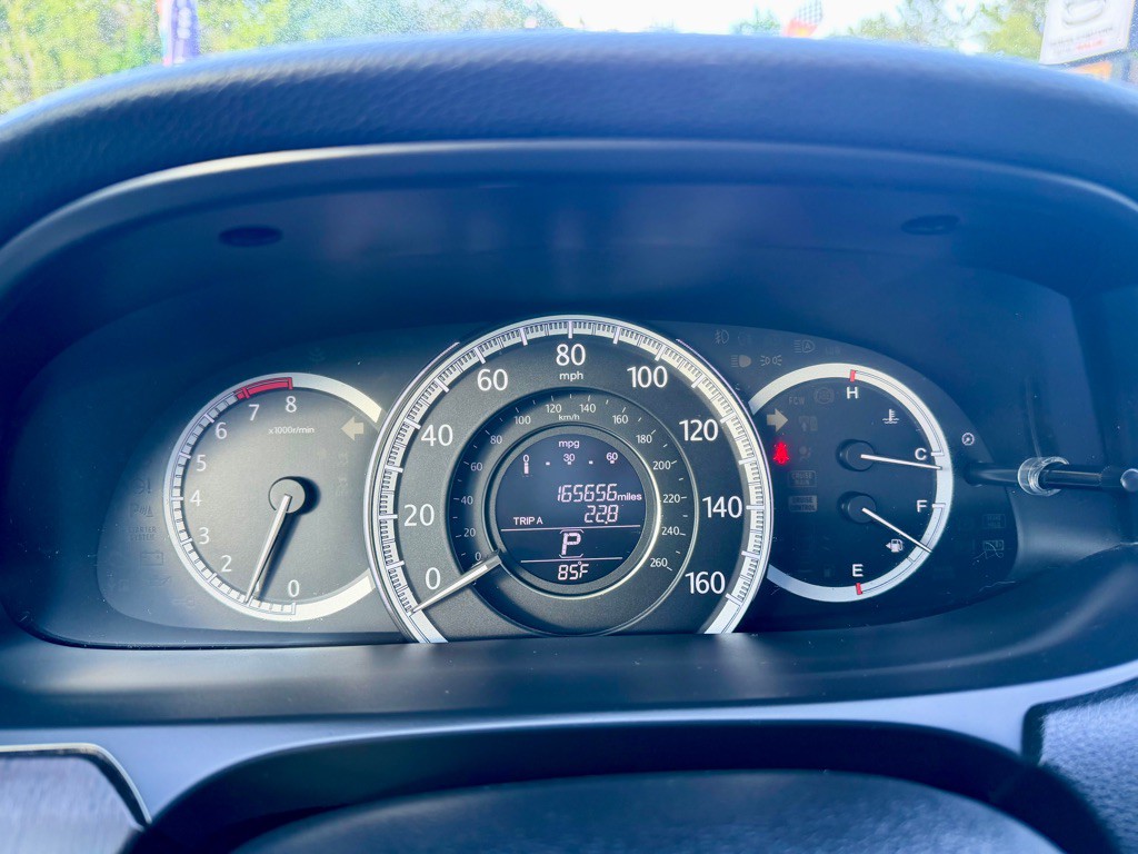 2015 Honda Accord Image 9