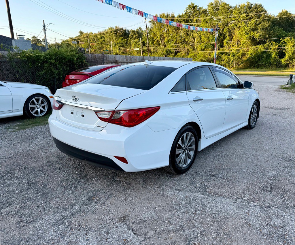 2014 Hyundai Sonata Image 4