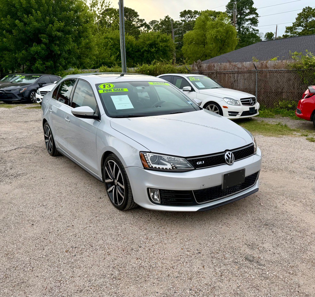 2013 Volkswagen Jetta Image 1