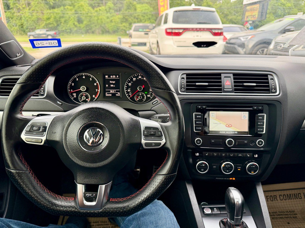 2013 Volkswagen Jetta Image 8
