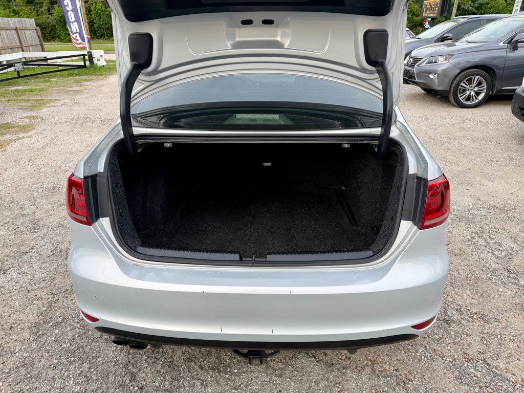 2013 Volkswagen Jetta Image 11