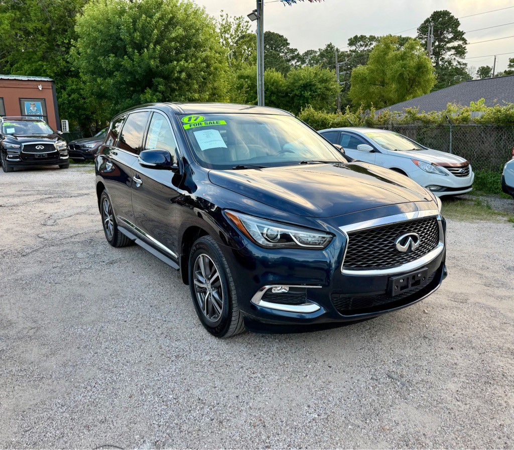 2017 INFINITI QX60 Image 1
