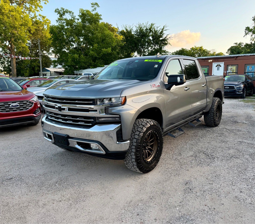 2022 Chevrolet Silverado 1500 Image 2