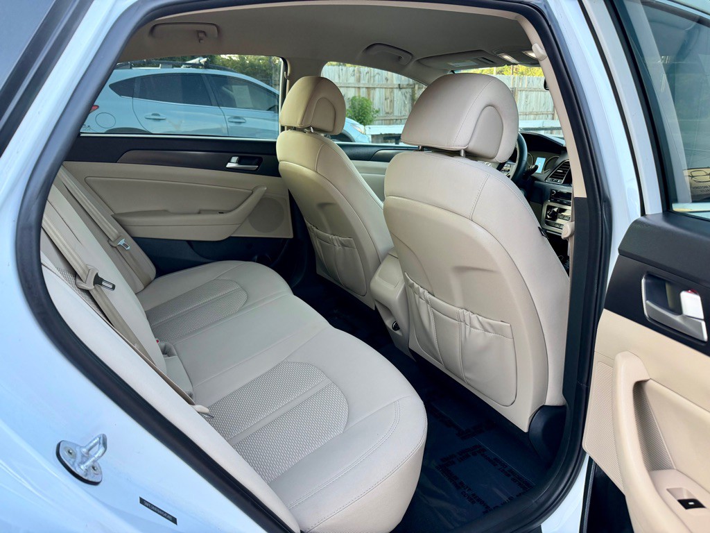 2017 Hyundai Sonata Image 6